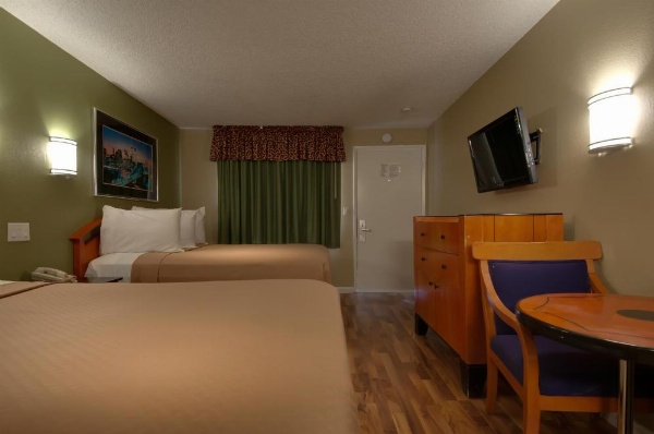 Vagabond Inn Bakersfield South image 13